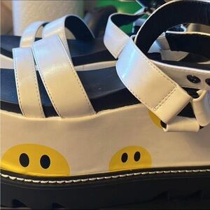 La Moda Dolls kill platform sandals